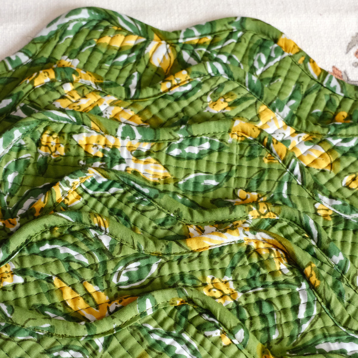 Green Floral Placemat with Napkins (Set of 6)