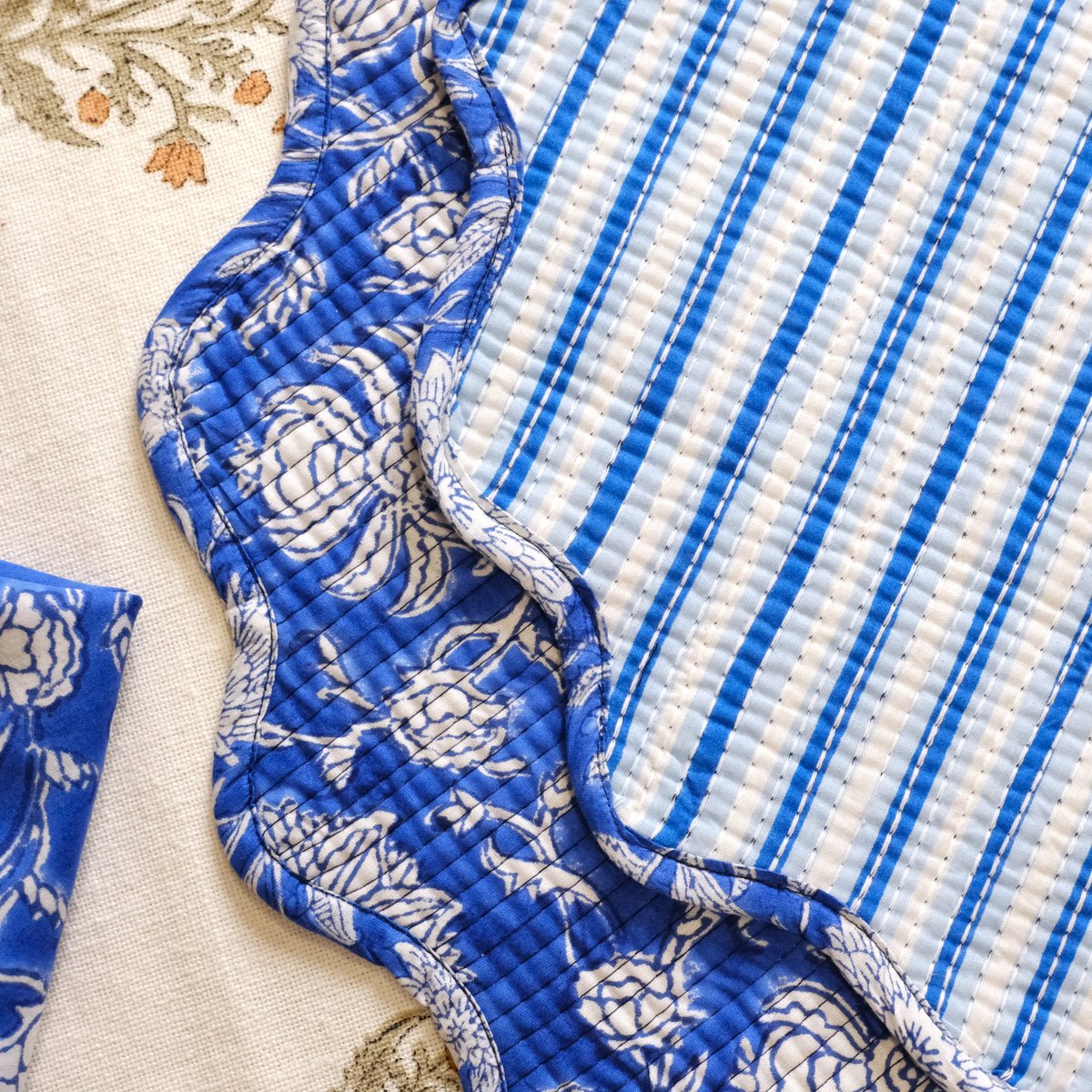 Royal Blue Floral Placemat with Napkins (Set of 6)