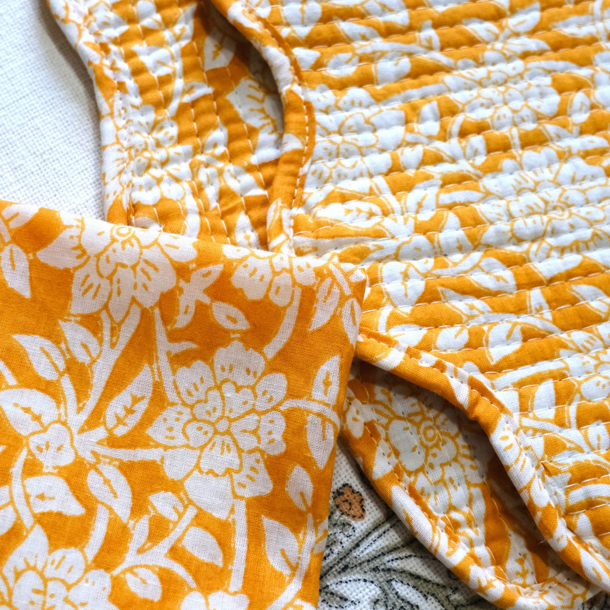 Mustard Floral Placemat with Napkins (Set of 6)